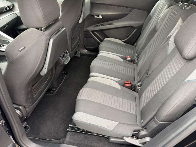 Fahrzeugbild eines Peugeot 5008
