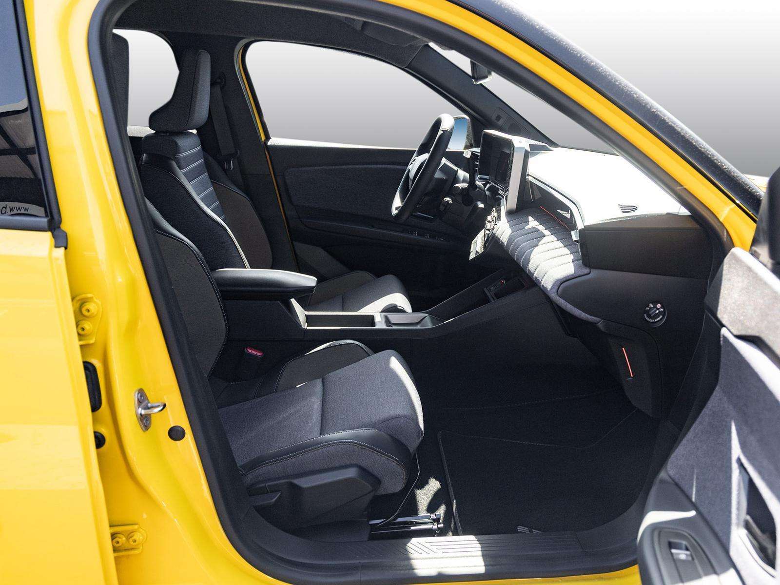 Fahrzeugbild eines Renault 5 E-TECH