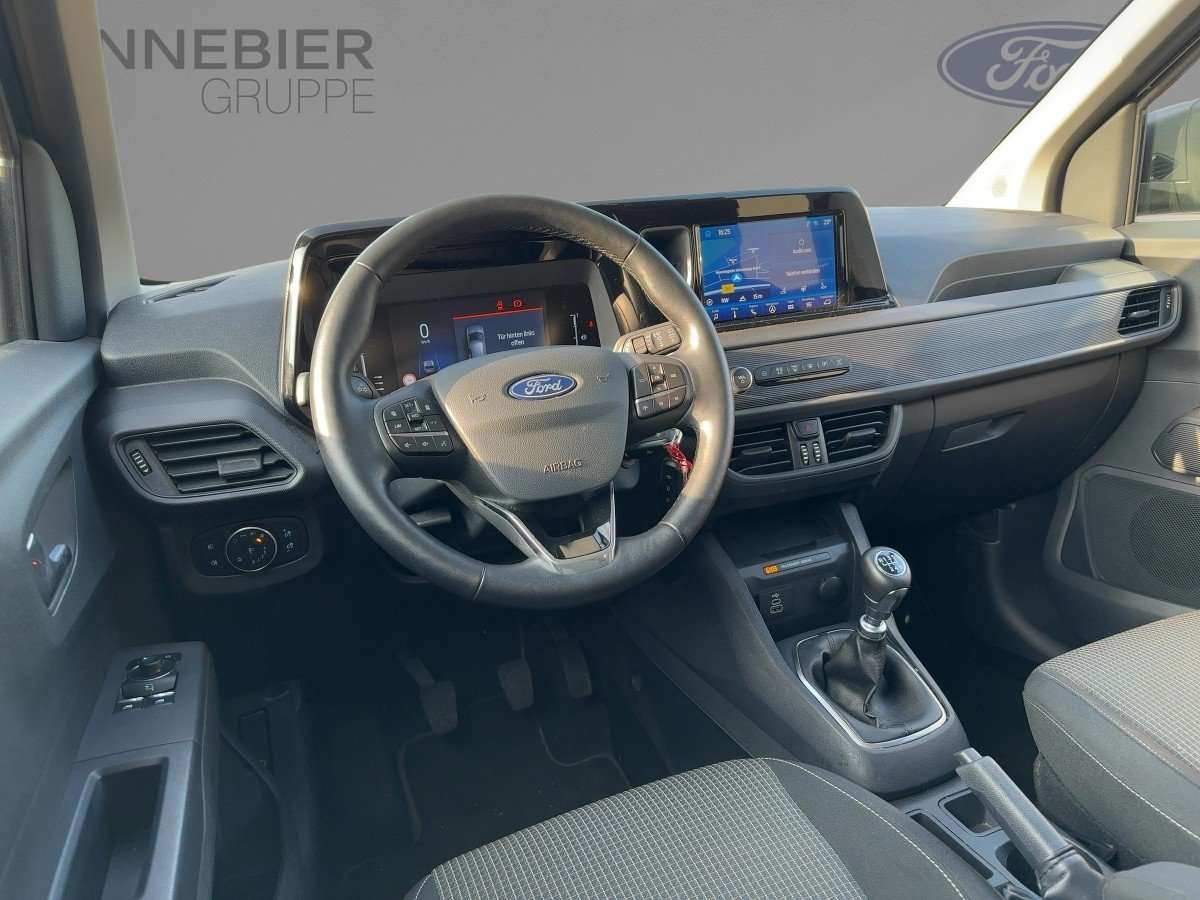 Fahrzeugbild eines Ford Tourneo Courier
