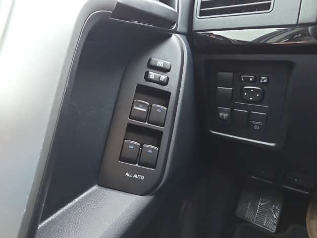 Fahrzeugbild eines Toyota Land Cruiser