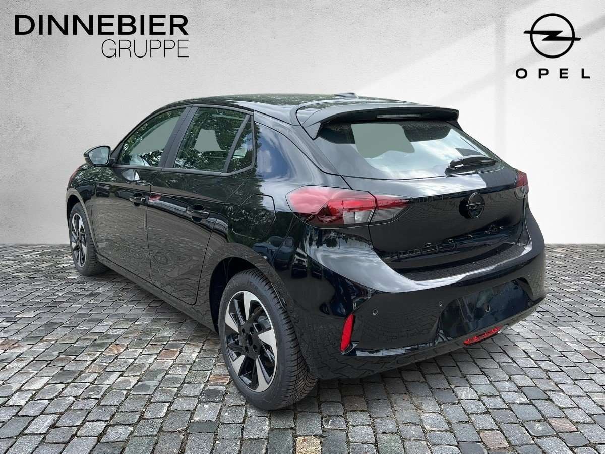Fahrzeugbild eines Opel Corsa