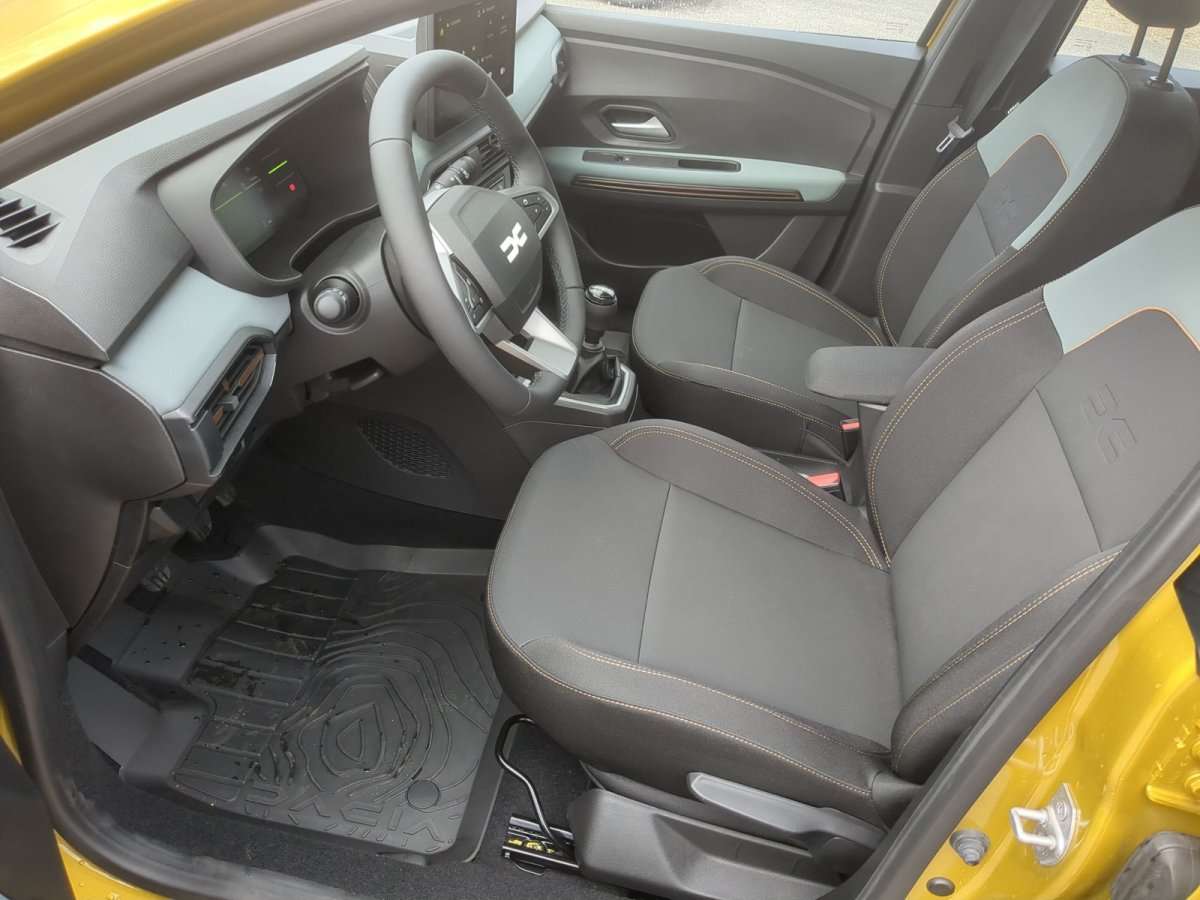 Fahrzeugbild eines Dacia Sandero