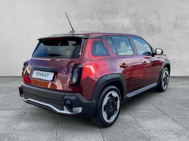 Fahrzeugbild eines Renault 4 E-TECH