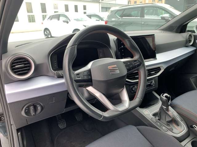 Fahrzeugbild eines SEAT Ibiza