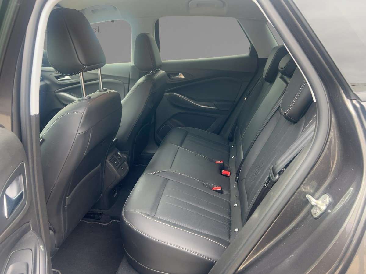 Fahrzeugbild eines Opel Grandland X