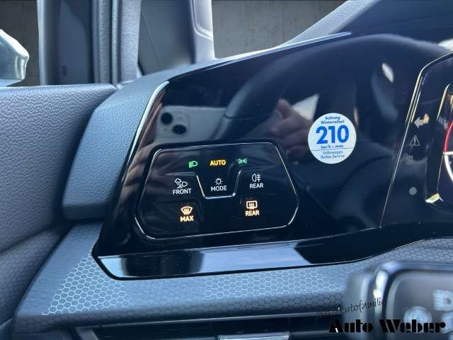 Fahrzeugbild eines Volkswagen Golf