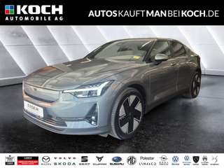 Schräge Frontansicht auf einen Polestar 2 , freigestellt