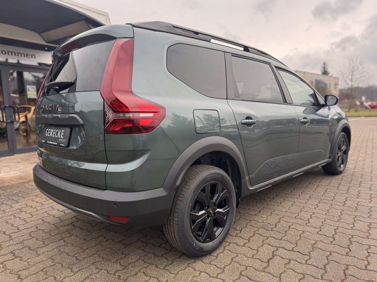 Fahrzeugbild eines Dacia Jogger