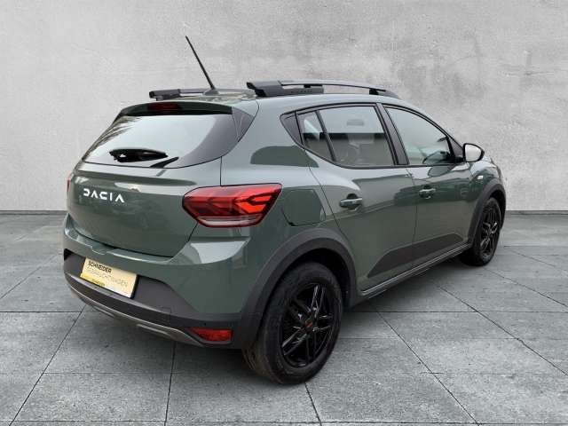 Fahrzeugbild eines Dacia Sandero