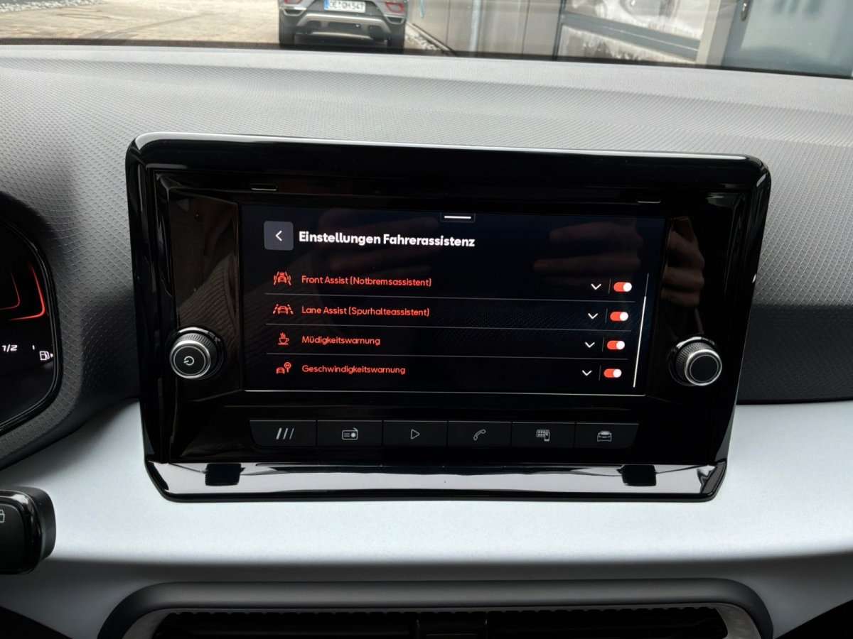 Fahrzeugbild eines SEAT Ibiza