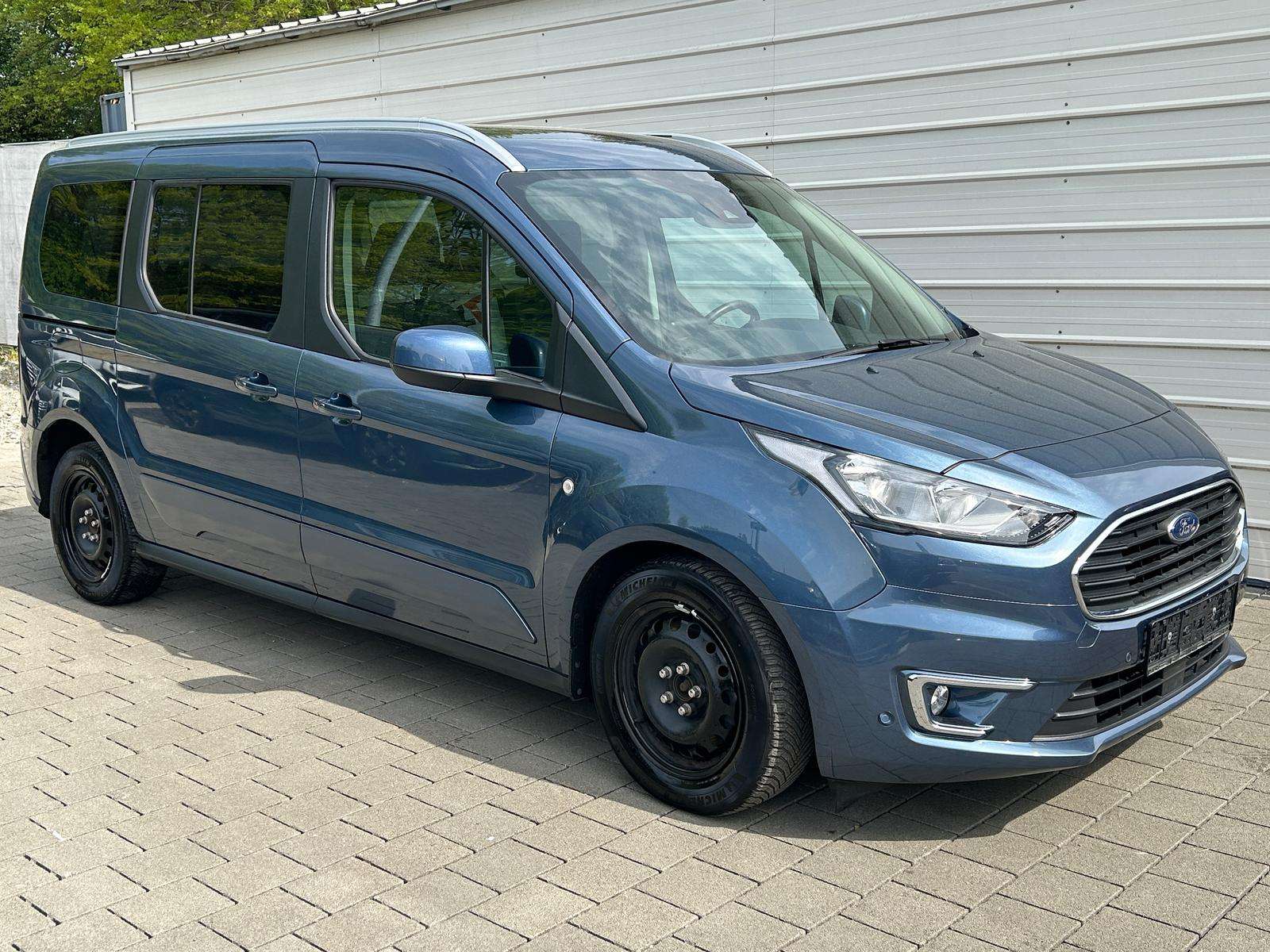 Fahrzeugbild eines Ford Tourneo Connect