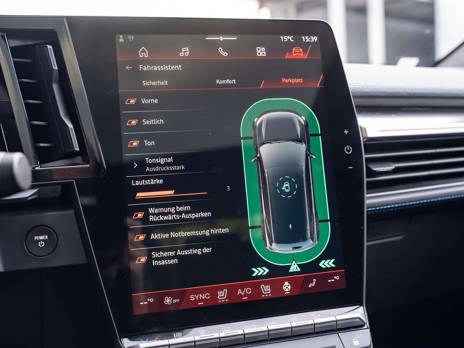 Fahrzeugbild eines Renault Scenic E-TECH