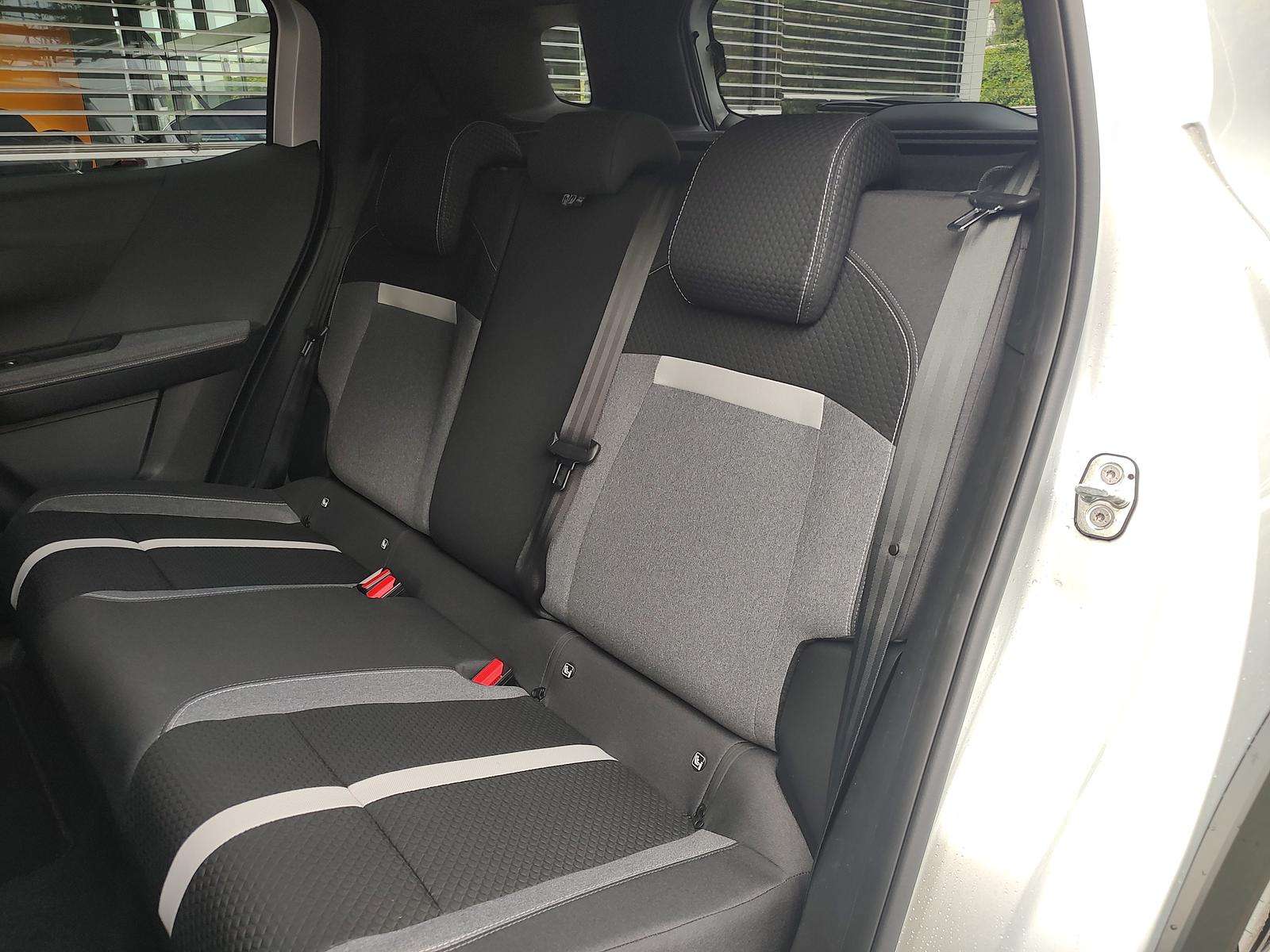 Fahrzeugbild eines Opel Frontera