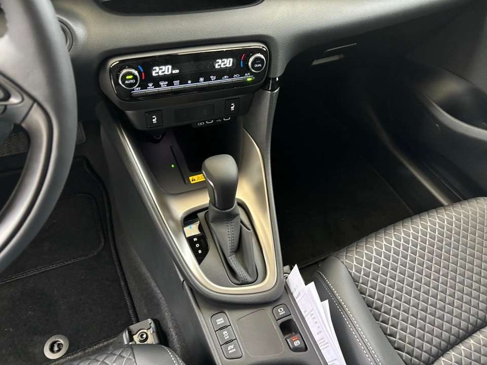Fahrzeugbild eines Mazda Mazda2 Hybrid