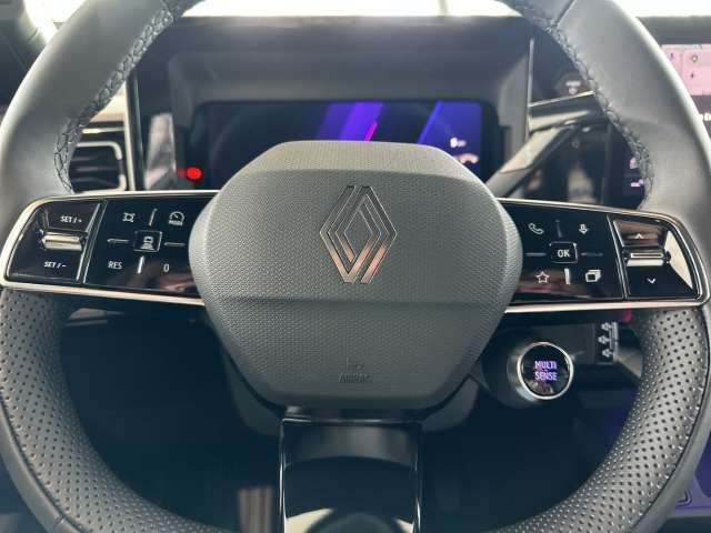 Fahrzeugbild eines Renault 5 E-TECH