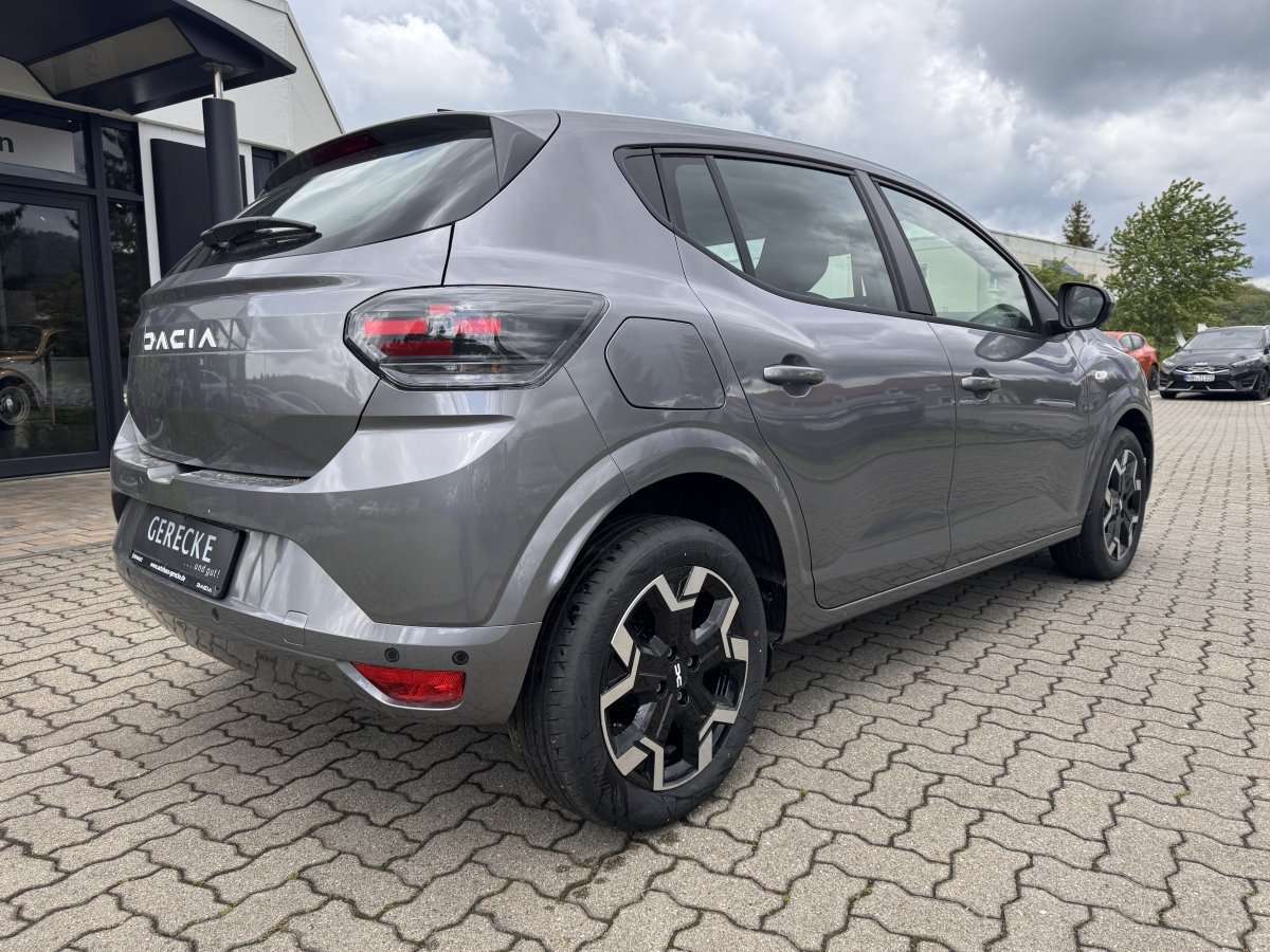 Fahrzeugbild eines Dacia Sandero