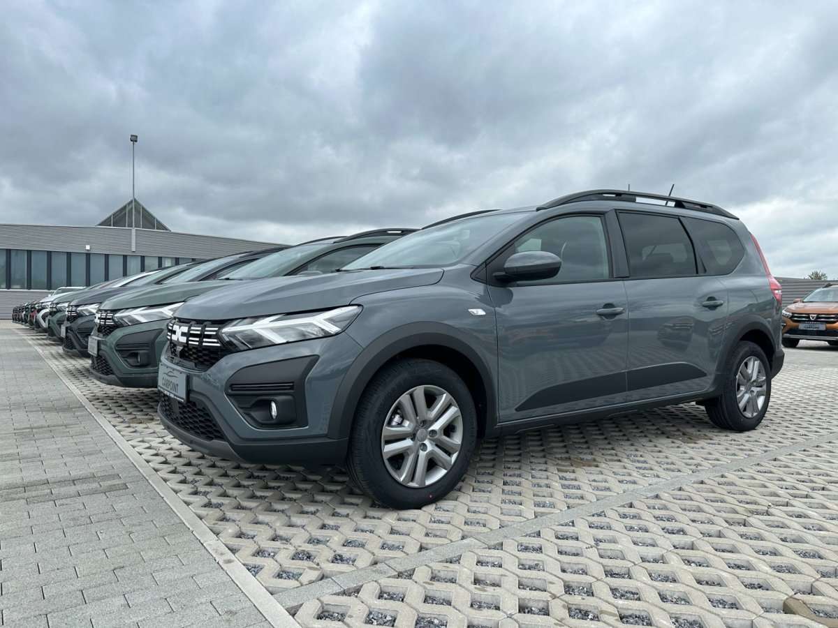 Fahrzeugbild eines Dacia Jogger