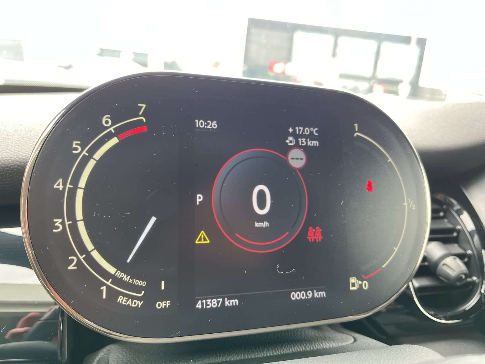 Fahrzeugbild eines MINI COOPER