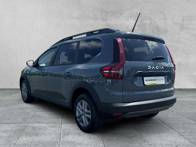 Fahrzeugbild eines Dacia Jogger