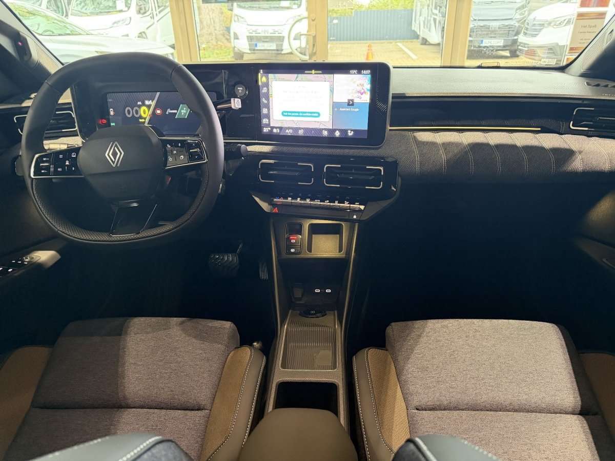 Fahrzeugbild eines Renault 5 E-TECH
