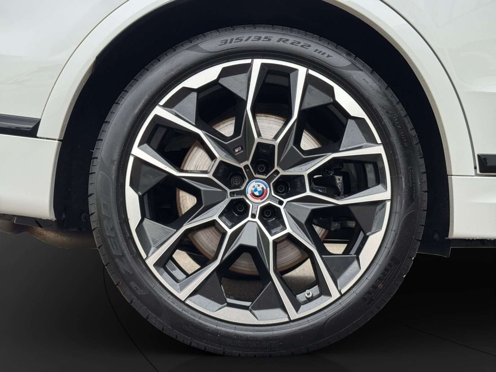 Fahrzeugbild eines BMW X7