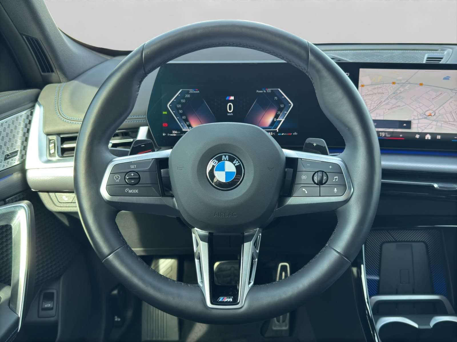 Fahrzeugbild eines BMW X1