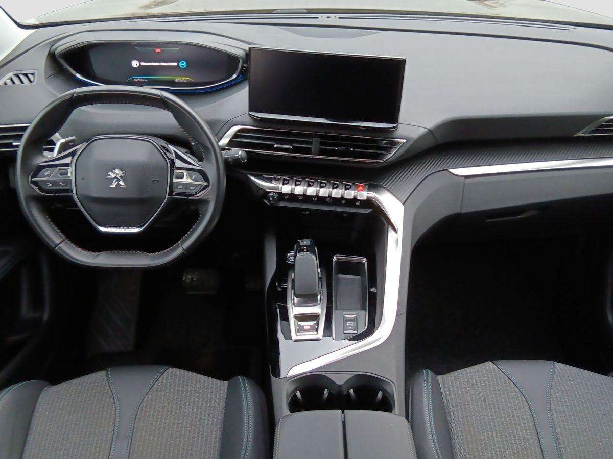 Fahrzeugbild eines Peugeot 3008