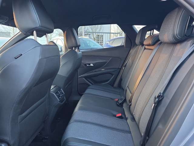 Fahrzeugbild eines Peugeot 3008