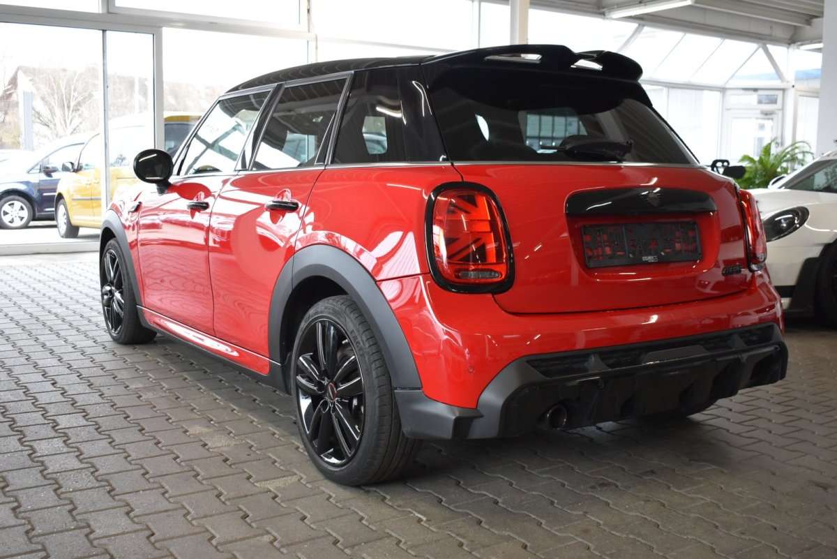 Fahrzeugbild eines MINI COOPER