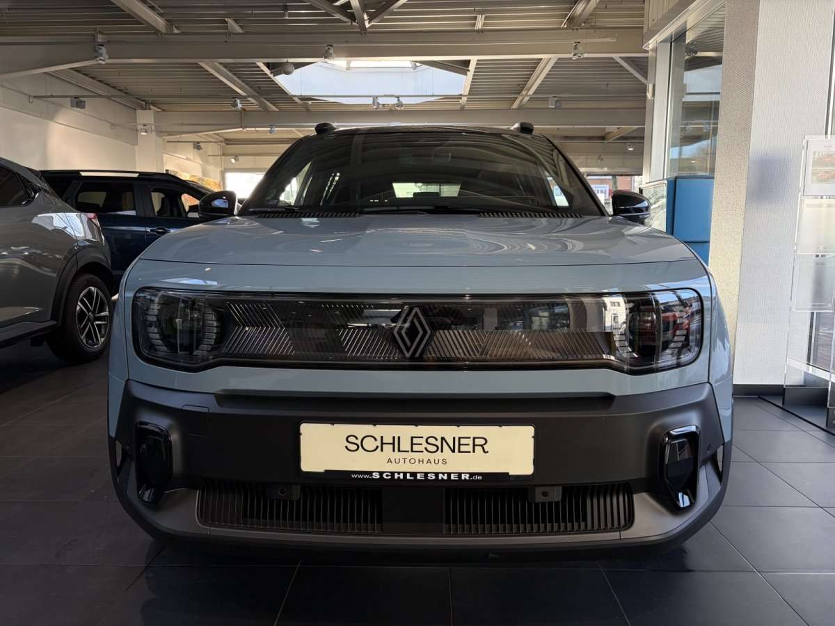 Fahrzeugbild eines Renault 4 E-TECH