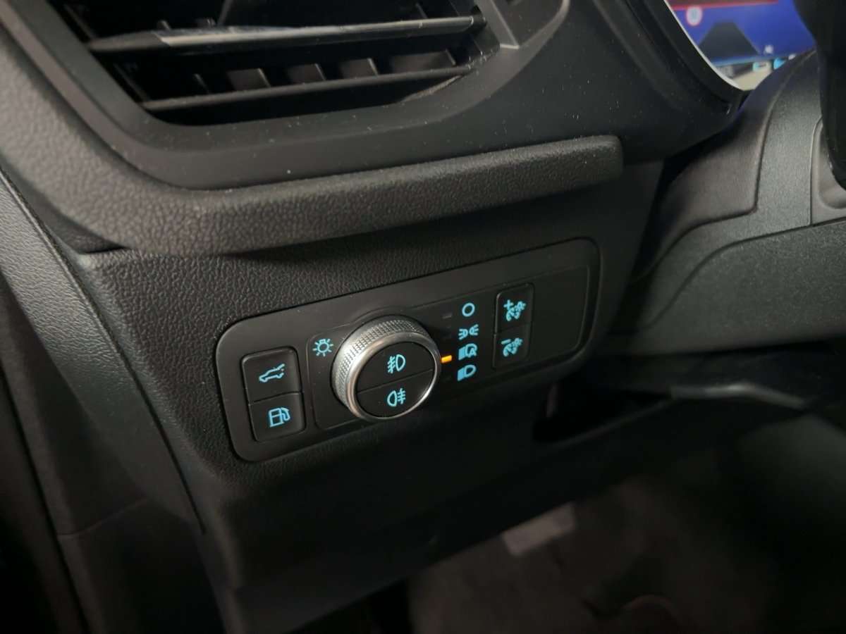 Fahrzeugbild eines Ford Kuga