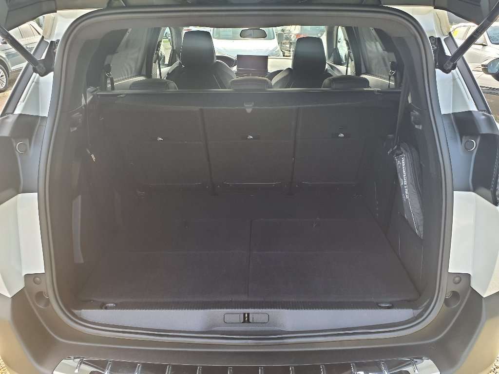 Fahrzeugbild eines Peugeot 5008