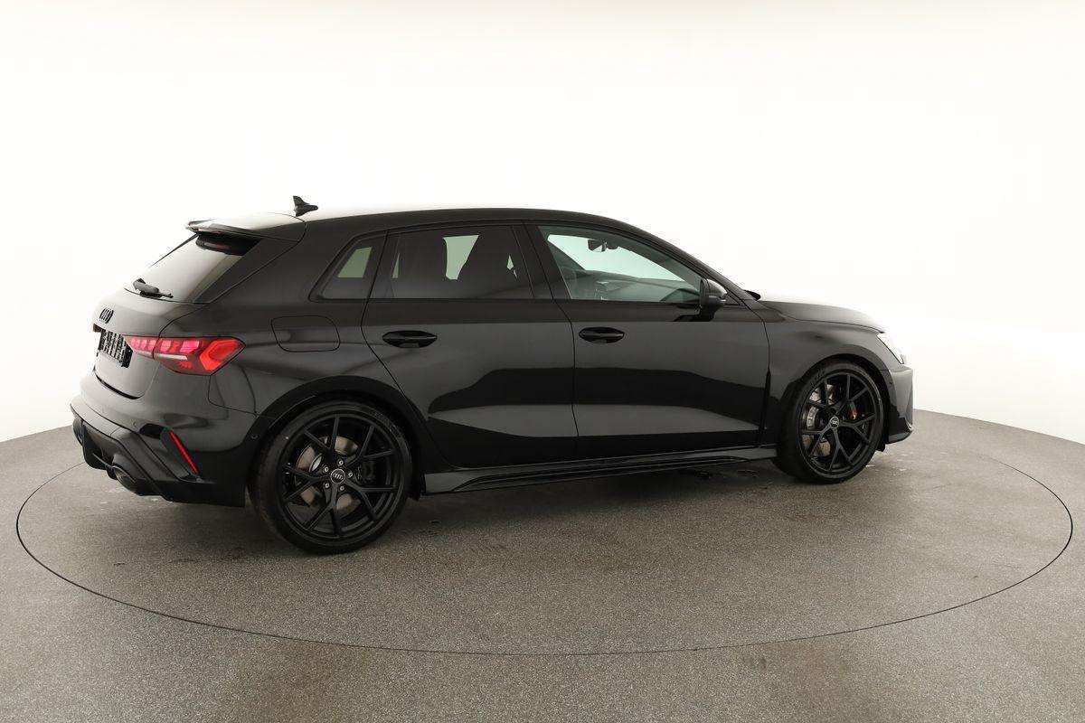 Fahrzeugbild eines Audi RS3