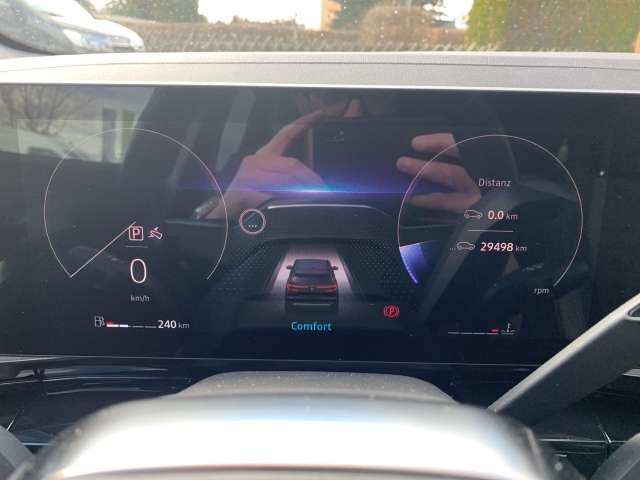 Fahrzeugbild eines Renault Austral