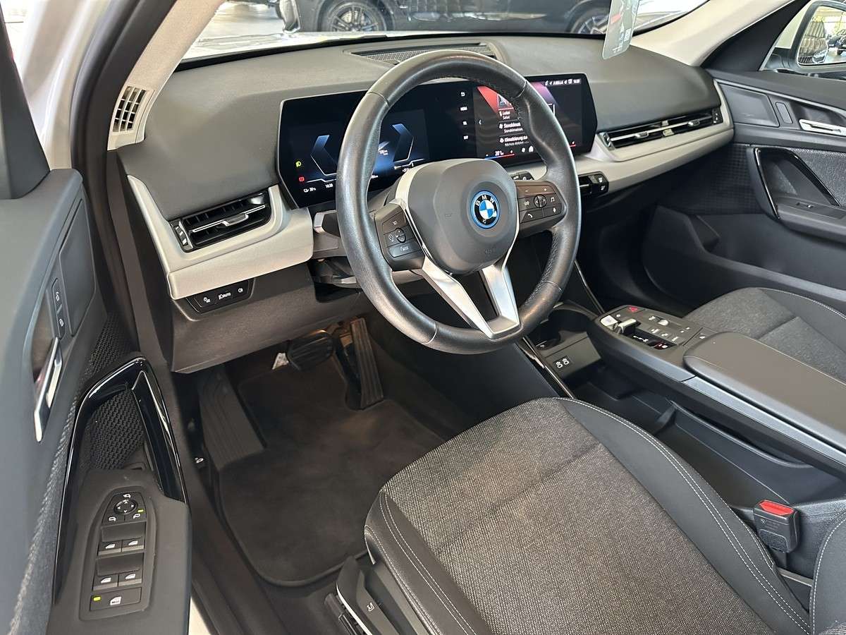 Fahrzeugbild eines BMW iX1