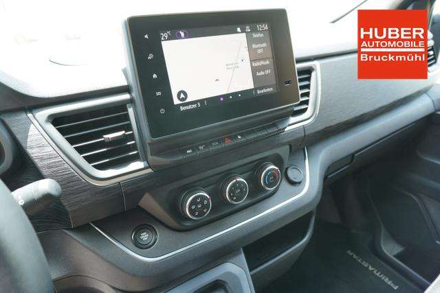 Fahrzeugbild eines Nissan Primastar