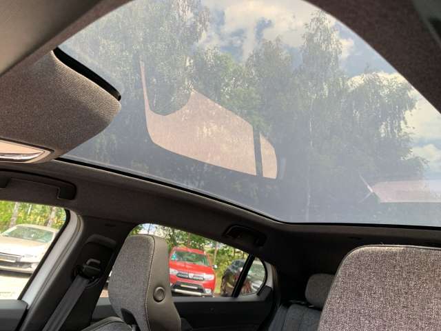 Fahrzeugbild eines Renault Rafale