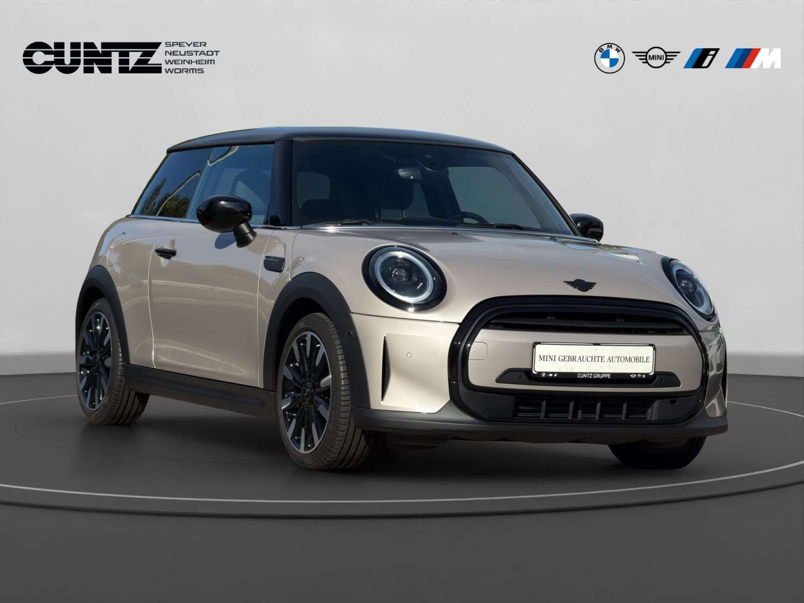Fahrzeugbild eines MINI COOPER