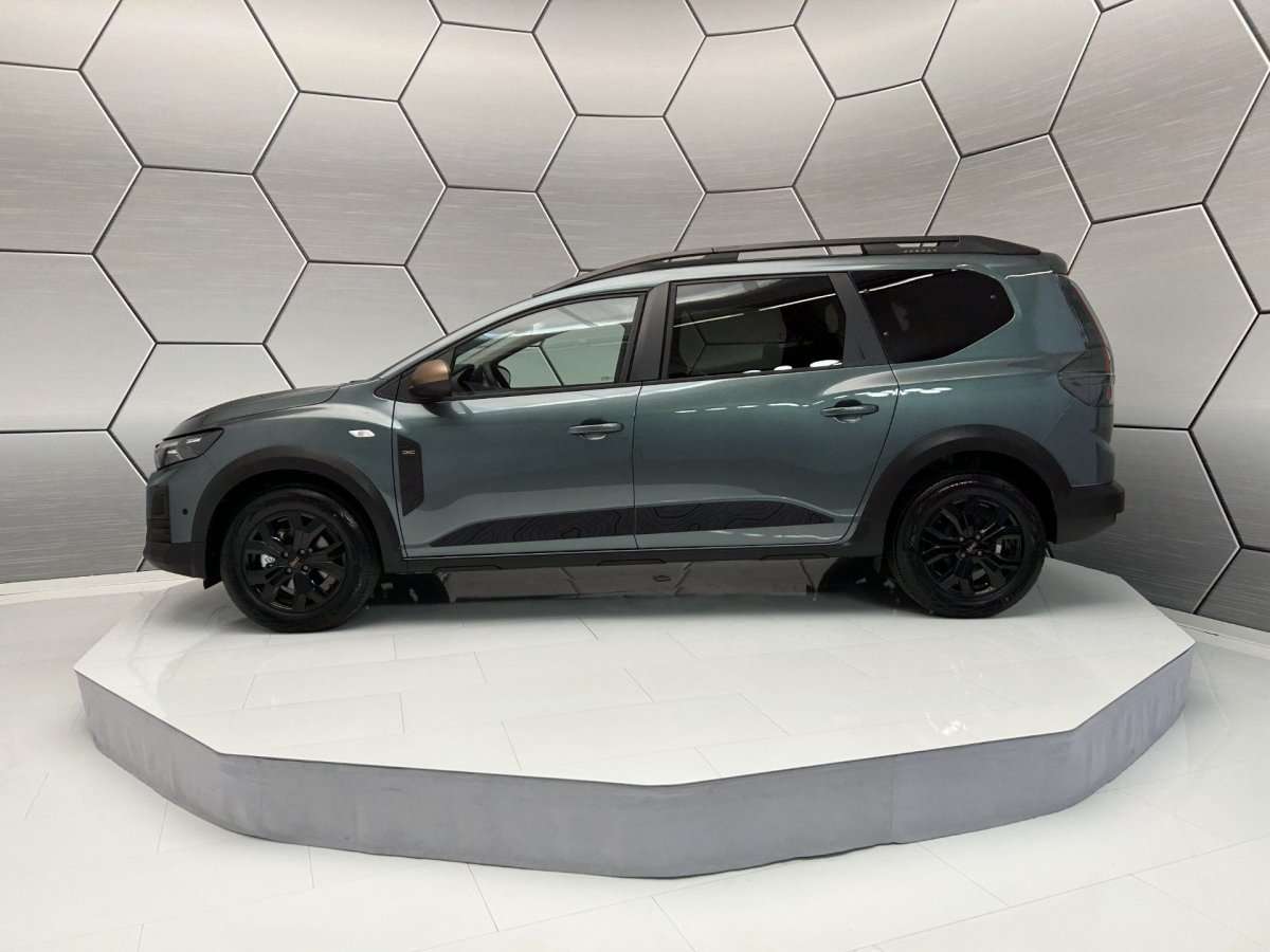 Fahrzeugbild eines Dacia Jogger