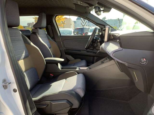 Fahrzeugbild eines Renault 5 E-TECH