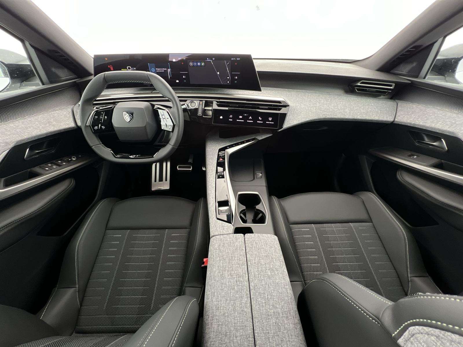 Fahrzeugbild eines Peugeot 5008