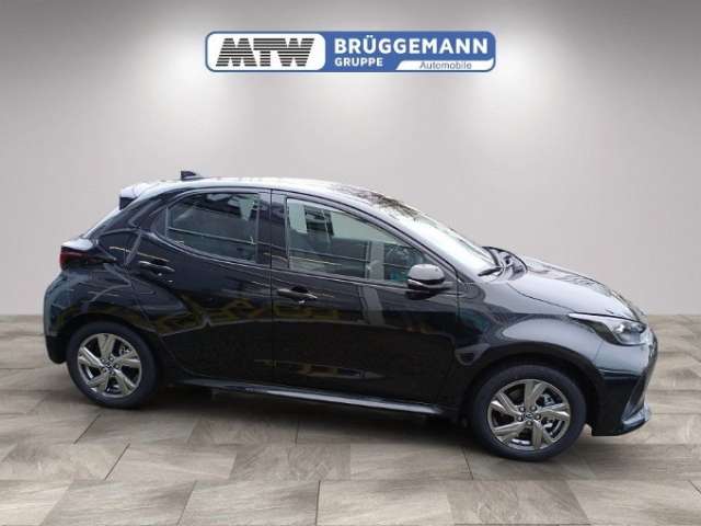 Fahrzeugbild eines Mazda Mazda2 Hybrid