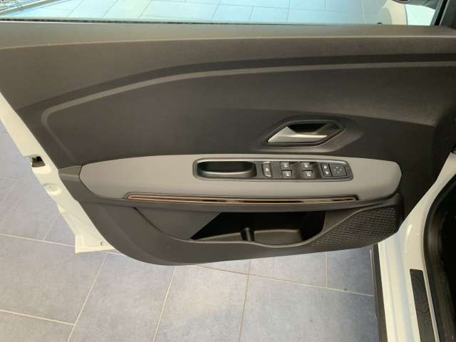 Fahrzeugbild eines Dacia Sandero