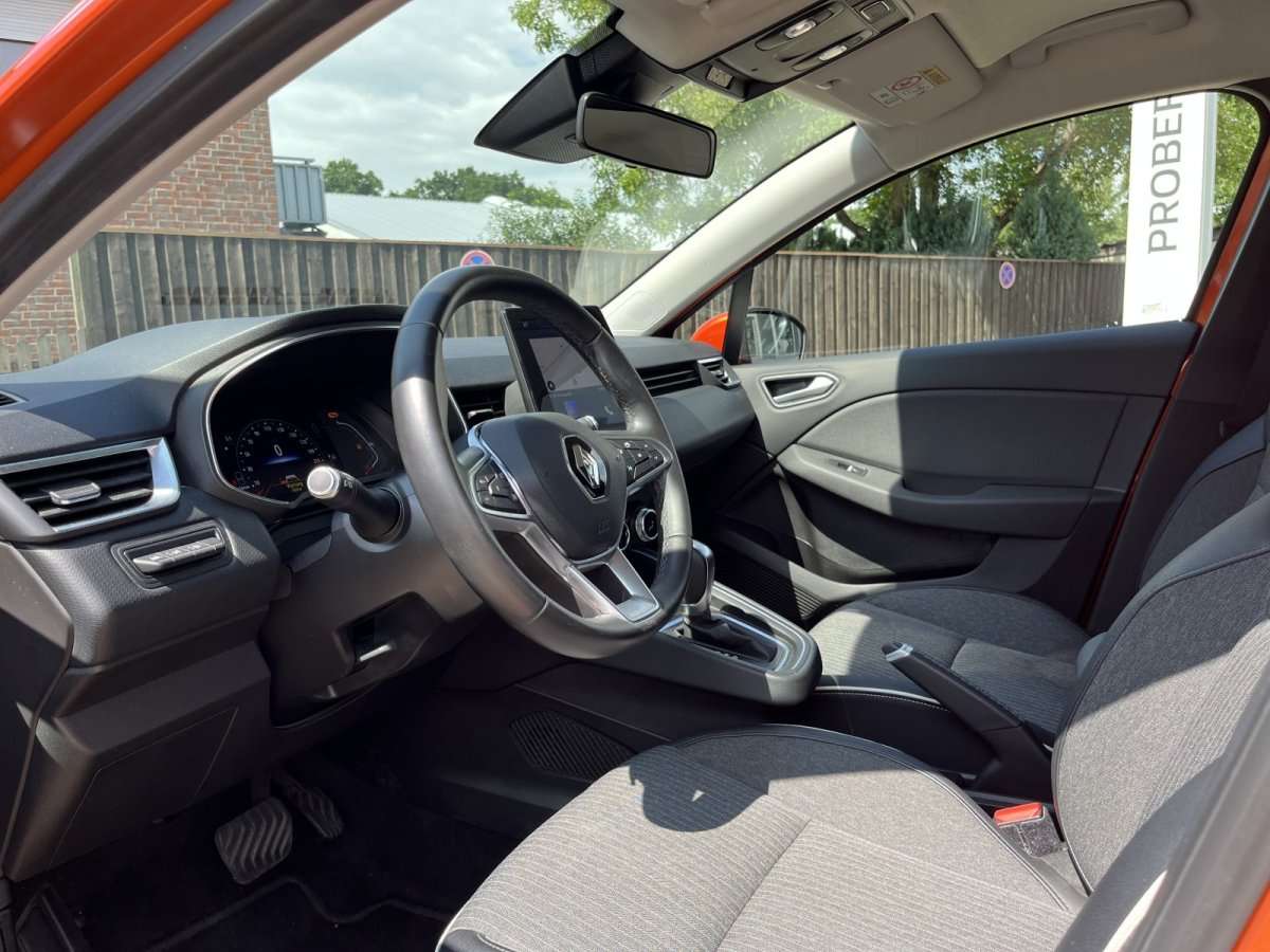 Fahrzeugbild eines Renault Clio
