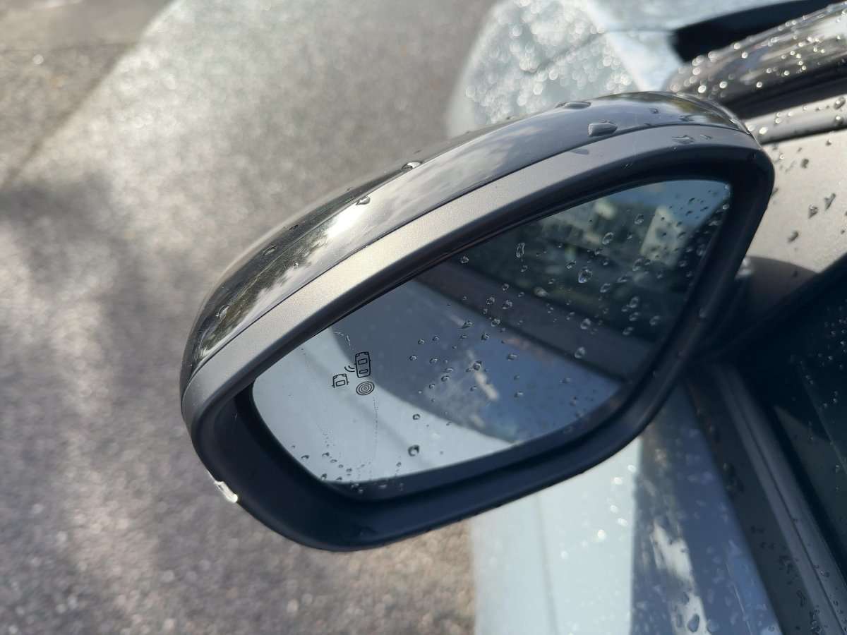 Fahrzeugbild eines Opel Corsa