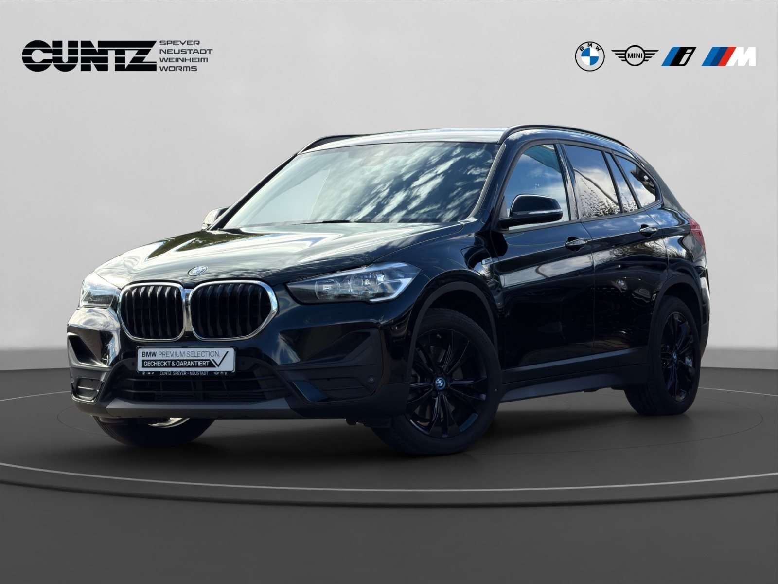 Fahrzeugbild eines BMW X1