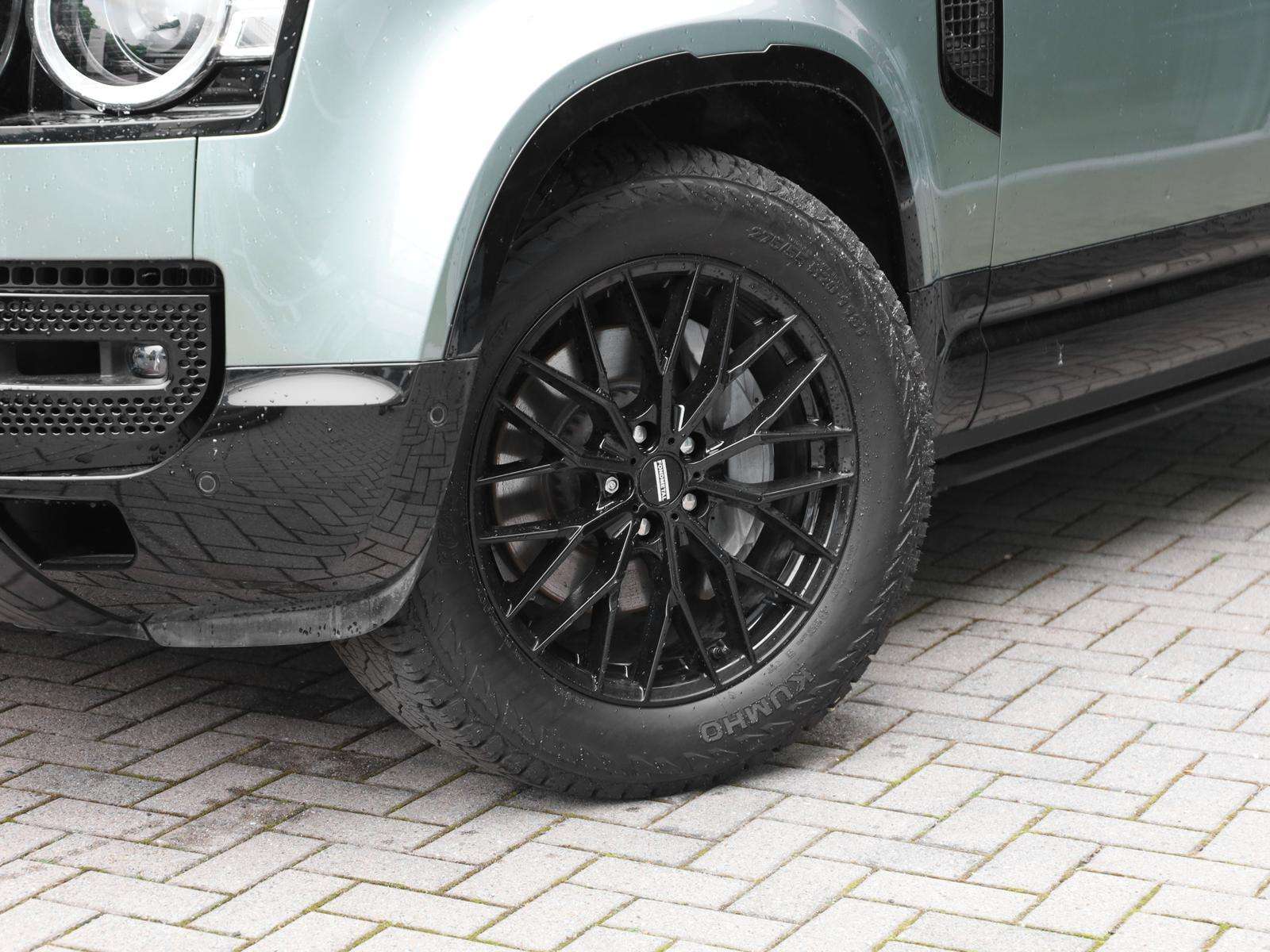 Fahrzeugbild eines Land Rover Defender