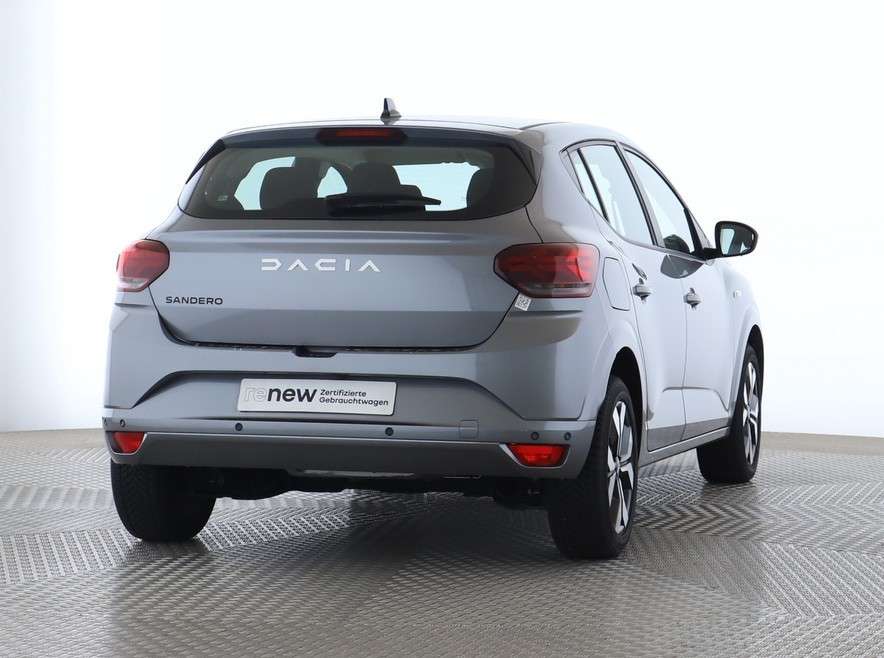 Fahrzeugbild eines Dacia Sandero