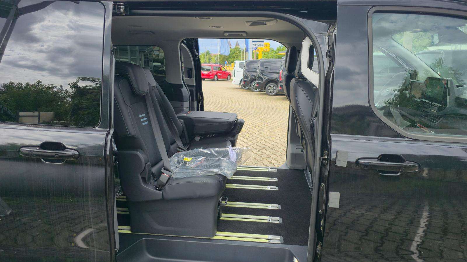 Fahrzeugbild eines Ford Tourneo Custom