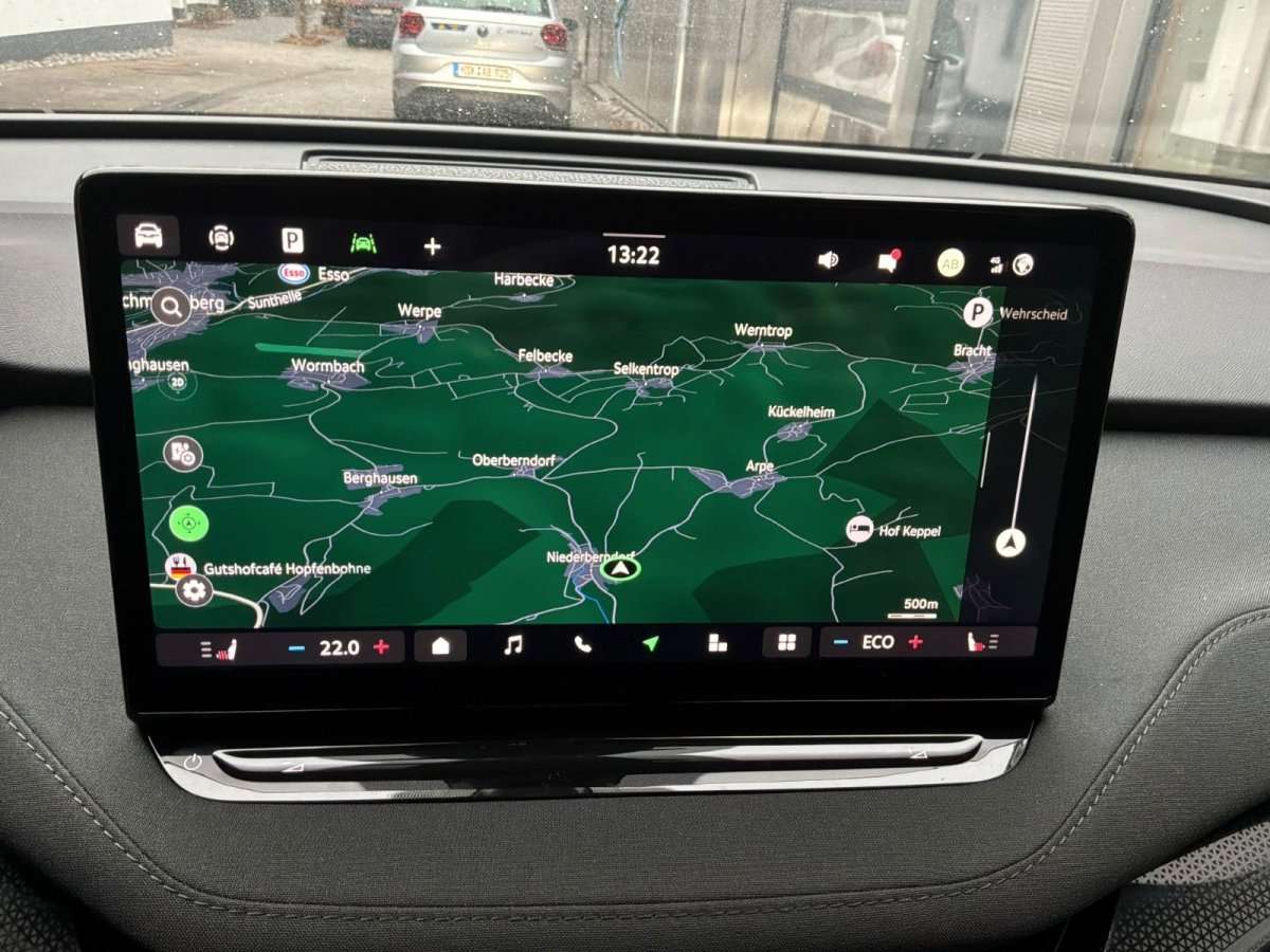 Fahrzeugbild eines Skoda ELROQ